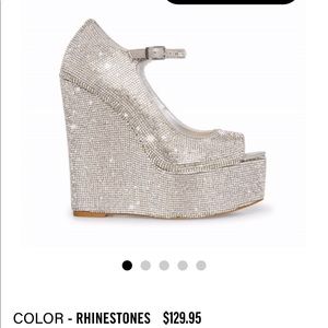 Steve Madden Rhinestone Maxine Shoes - size 7